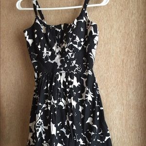 Black n white floral mini dress